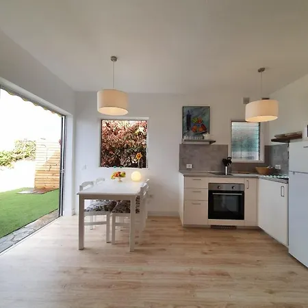 Vakantiehuis Cozy And Intimate In *