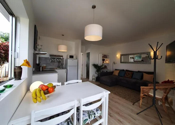 Casa de Férias Cozy And Intimate In